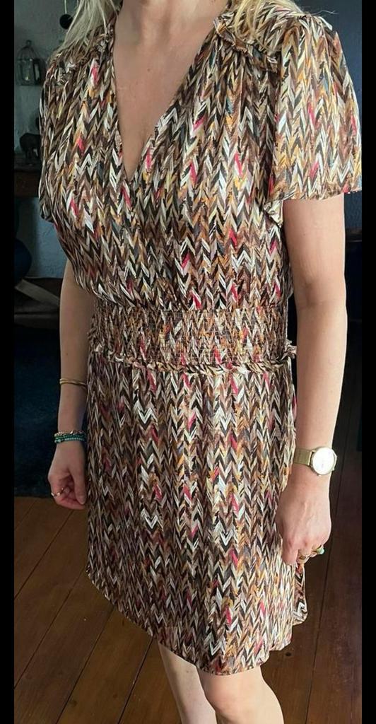 DANTE6 prachtig zgan jurkje goud/bruin & fel roze/groen mt4, Kleding | Dames, Jurken, Zo goed als nieuw, Maat 38/40 (M), Roze