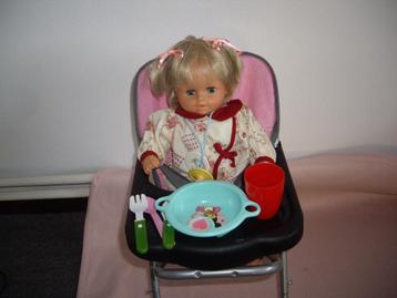 baby pop  met poppenstoel en acc beschikbaar voor biedingen