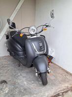 Retro benzine scooter AGM geel kenteken met lage km stand, Ophalen, Zo goed als nieuw, Overige merken