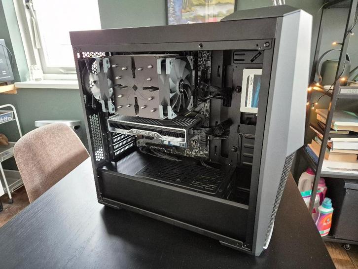 Gaming pc; rtx 2060, i5 9600k, 16gb ddr4, Computers en Software, Desktop Pc's, Zo goed als nieuw, 4 Ghz of meer, HDD, SSD, 16 GB