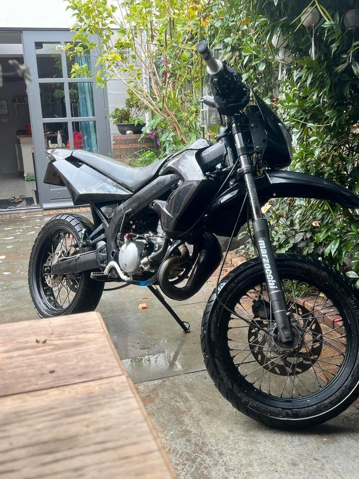 Derbi Senda 2005 - 50cc 2-takt, Fietsen en Brommers, Brommers | Overige merken, Gebruikt, Maximaal 45 km/u, Ophalen of Verzenden