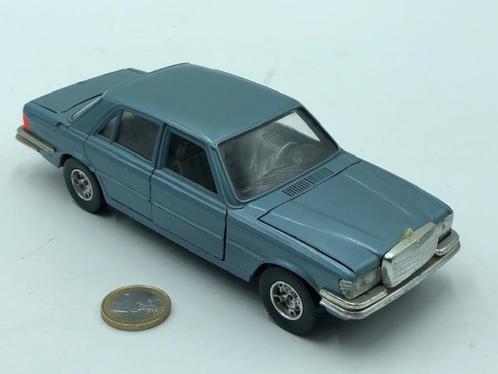 Oude Mercedes 450 SEL, Bburago, Hobby en Vrije tijd, Modelauto's | 1:24, Gebruikt, Auto, Bburago, Ophalen of Verzenden