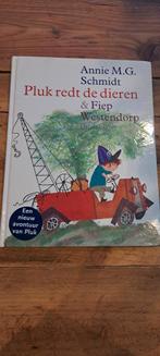 Annie M.G. Schmidt - Pluk redt de dieren, Annie M.G. Schmidt, Fictie algemeen, Ophalen of Verzenden, Zo goed als nieuw