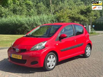 Toyota Aygo 1.0-12V Comfort Navigator/AIRCO/ELECRAMEN VOOR/N beschikbaar voor biedingen