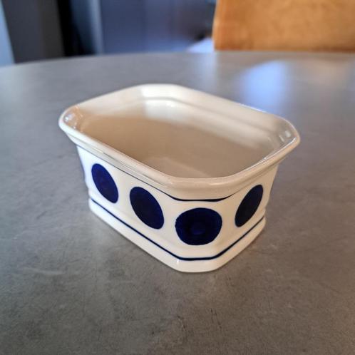 Vintage porseleinen bakje met blauwe stippen, Pools design, Antiek en Kunst, Antiek | Keramiek en Aardewerk, Ophalen of Verzenden
