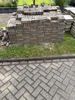 Aangeboden mooie stenen ongeveer 15m3, Tuin en Terras, Tegels en Klinkers, Klinkers, Ophalen of Verzenden, Zo goed als nieuw, 10 m² of meer