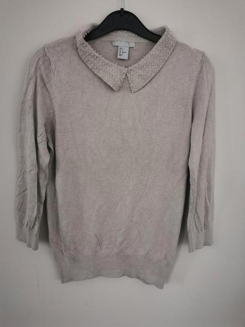H&M top met kraaltjes mt. S, Kleding | Dames, Blouses en Tunieken, Zo goed als nieuw, Maat 36 (S), Grijs, Verzenden