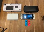 Nintendo Switch OLED + extra joycons, grip en hoesje., Spelcomputers en Games, Spelcomputers | Nintendo Switch, Ophalen of Verzenden