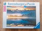 Ravensburger, zonsopgang boven lake Matheson - Nieuw Zeeland, Ophalen of Verzenden, 500 t/m 1500 stukjes, Zo goed als nieuw, Legpuzzel