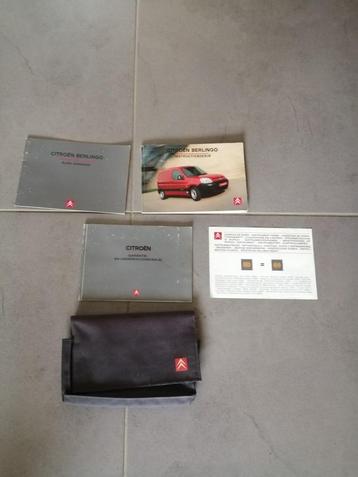 Compleet mapje boekjes CITROEN BERLINGO  2004/2008  beschikbaar voor biedingen