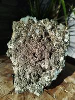 Pyriet op fluoriet, Ophalen of Verzenden, Mineraal