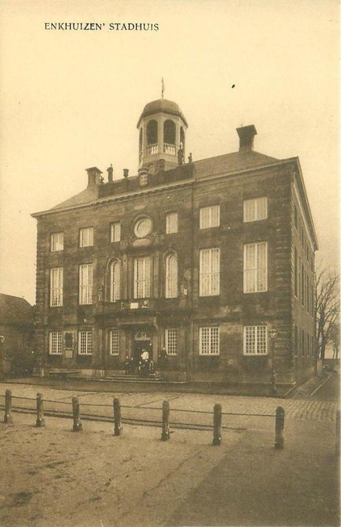 (379-192-009) Enkhuizen Stadhuis, Verzamelen, Ansichtkaarten | Nederland, Noord-Holland, Verzenden