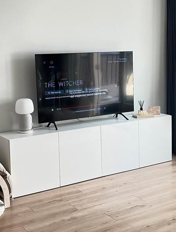 Ikea Besta tv meubel wit met hoogglans deuren