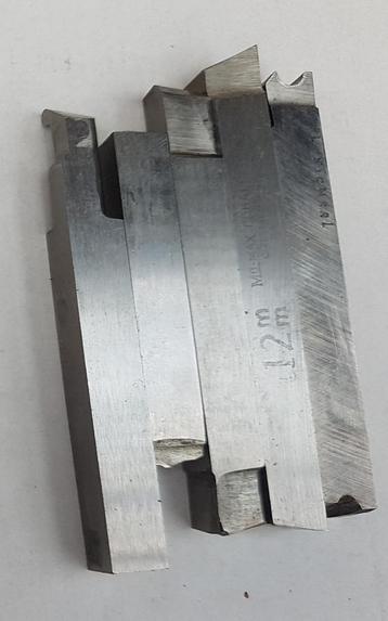 Toolbits en beitels met hardmetalen punt beschikbaar voor biedingen