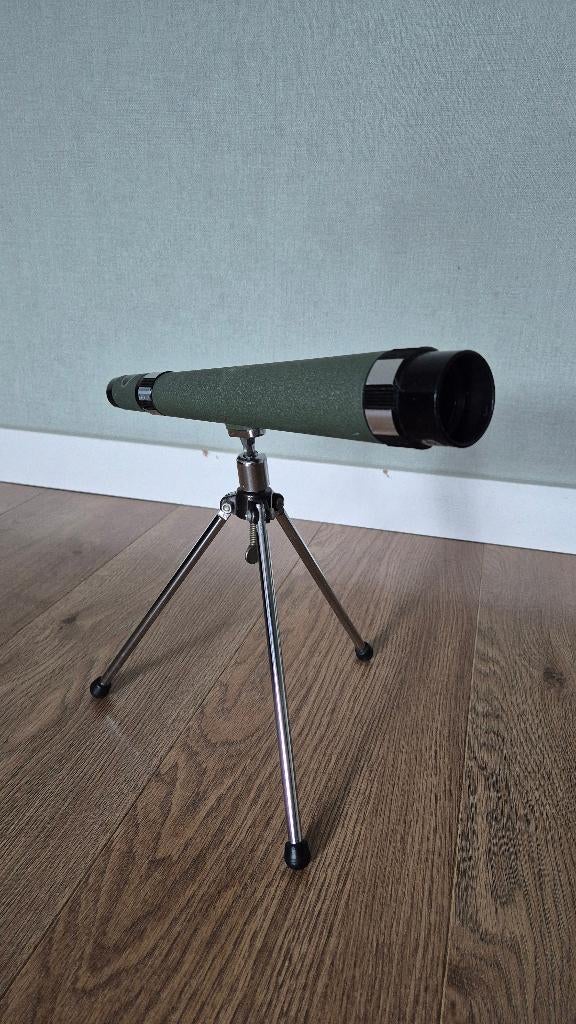 Revue Telescope 4006. 10-30 x 30. Inclusief statief, Ophalen of Verzenden, Gebruikt, Minder dan 80 mm, Lenzentelescoop (refractor)
