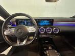 Mercedes-Benz CLA-klasse 180 Premium Plus | AMG/NIGHT | PANO, Auto's, Mercedes-Benz, Gebruikt, Euro 6, 4 cilinders, Zwart