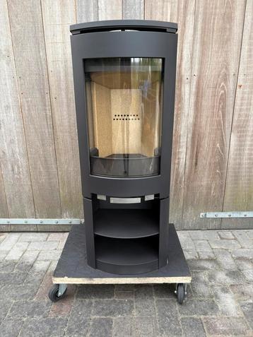 Jotul F371 ADVANCE 3 zijig glas houtkachel beschikbaar voor biedingen