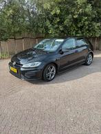 Volkswagen Golf 1.5 TSI R-line 150pk 7-DSG 2018, Auto's, Volkswagen, 65 €/maand, 1498 cc, 4 cilinders, Zwart