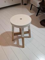 IKEA Skogsta Kruk - Hout & Wit 45cm, Huis en Inrichting, Stoelen, Ophalen, Gebruikt, Wit, Eén