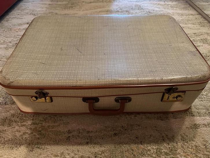 Vintage Koffer - Charmant & Uniek! Ook mooi als decoratie, Antiek en Kunst, Antiek | Woonaccessoires, Ophalen of Verzenden