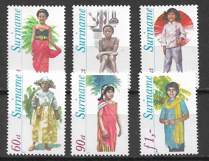 Suriname 1980 Surinaamse kinderklederdracht folklore pfris, Postzegels en Munten, Postzegels | Suriname, Postfris, Verzenden