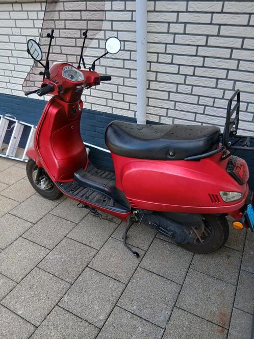 Te koop riva bouwjaar 2019 blauw kenteken, Fietsen en Brommers, Snorfietsen en Snorscooters, Zo goed als nieuw, Overige merken
