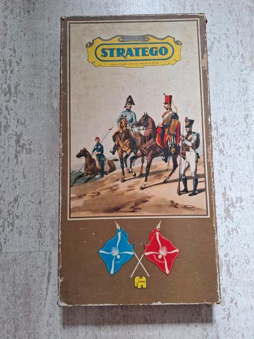 Oud Stratego SPEL met houten speelstukken, Hobby en Vrije tijd, Gezelschapsspellen | Bordspellen, Gebruikt, Een of twee spelers