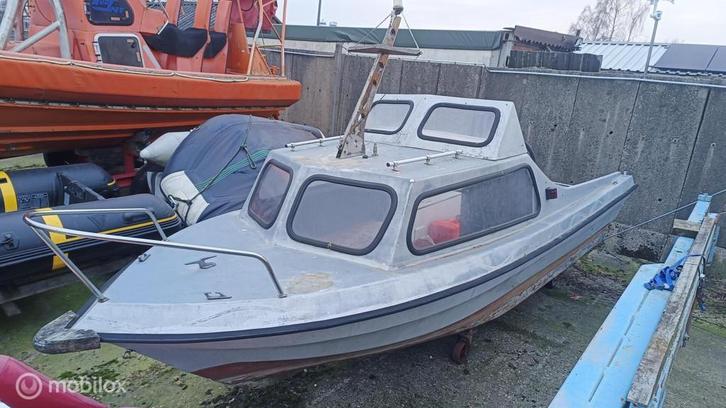 Leuke kajuitboot 4.50m – Dubbelwandig – Stuurstand, Watersport en Boten, Vis- en Consoleboten, Gebruikt, 3 tot 6 meter, Overige brandstoffen