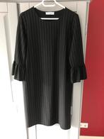 Nette zwarte jurk met wit streepje, Kleding | Dames, Jurken, Zwart, Maat 42/44 (L), Zo goed als nieuw, Boven de knie