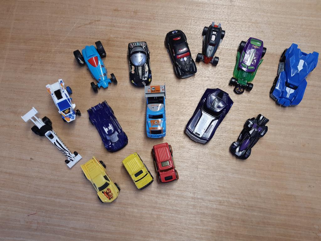 Partijtje 15 Speelgoedautootjes oa Hot Wheels Mattel McD, Ophalen of Verzenden, Gebruikt