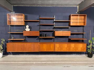 Poul Cadovius by Royal System vintage modulair wandsysteem beschikbaar voor biedingen