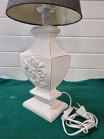 Tafellamp hout wit met grijze kap, Ophalen of Verzenden, 'T Olde Gre-j, Info@toldegrej.nl, Endepoelstraat 20f Didam