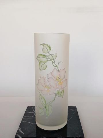 Vaas Art Nouveau-stijl beschikbaar voor biedingen