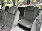 Volkswagen Touran 1.6 TDI Comfortline 7p. trekhaak, cruise,, Auto's, Volkswagen, Euro 5, Gebruikt, Zwart, 4 cilinders