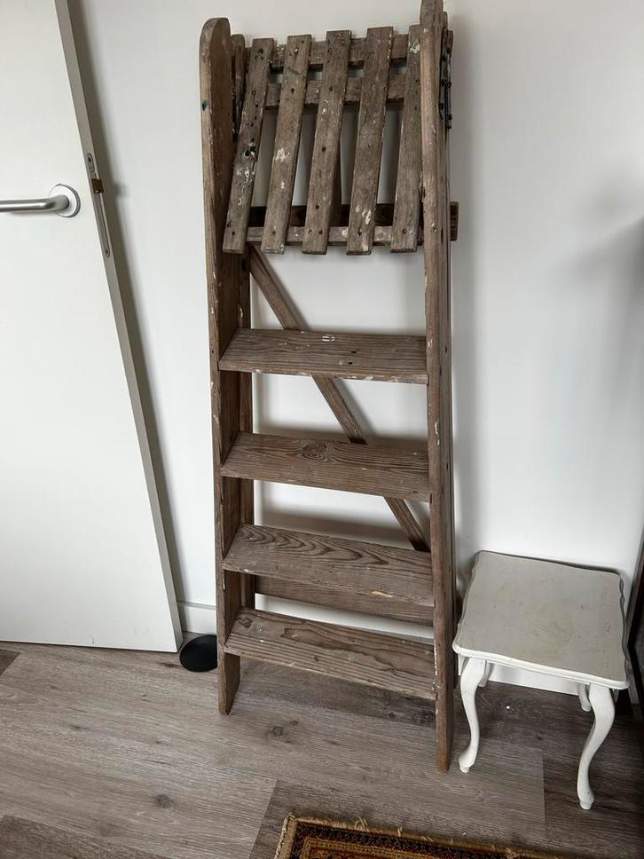 Vintage Schilderstrapje - Opvouwbaar, Doe-het-zelf en Verbouw, Ladders en Trappen, Gebruikt, Trap, Minder dan 2 meter, Opvouwbaar of Inschuifbaar