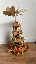 Vintage duitse kerst piramide. 4 verdiepingen., Diversen, Kerst, Verzenden, Zo goed als nieuw