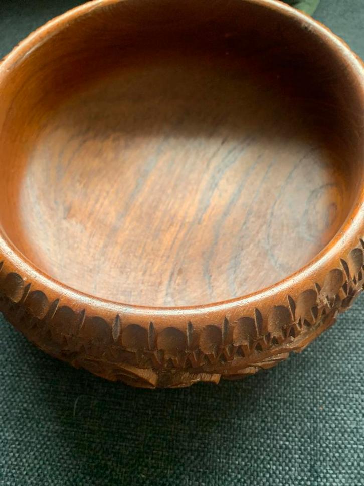 Houten Schaal met Snijwerk, Huis en Inrichting, Woonaccessoires | Schalen en Manden, Gebruikt, Schaal, Rond, Hout, Ophalen
