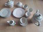 9 persoons thee/koffieservies, Huis en Inrichting, Keuken | Servies, Gebruikt, Ophalen of Verzenden, Overige stijlen, Porselein