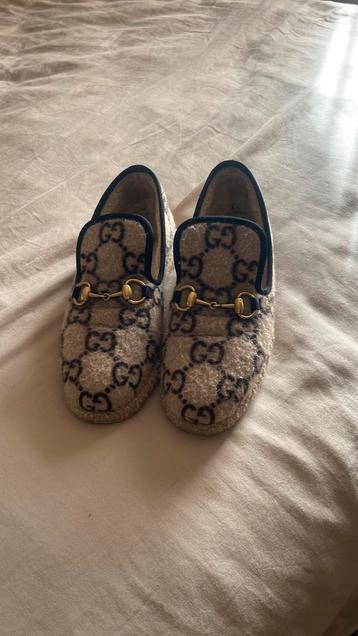 Woolloafers beschikbaar voor biedingen