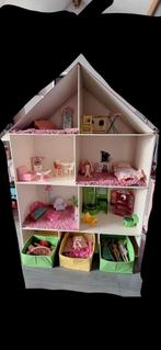 Poppenhuis, barbiehuis, zelf gemaakt 141 x 118, Kinderen en Baby's, Speelgoed | Poppenhuizen, Ophalen, Zo goed als nieuw, Poppenhuis