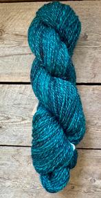 Handgesponnen streng merino, Hobby en Vrije tijd, Breien en Haken, Ophalen of Verzenden, Nieuw, Breien, Wol of Garen