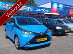 Toyota Aygo 1.0 VVT-i x-play Airco Camera Nw APK (bj 2017), Voorwielaandrijving, Stof, Gebruikt, Euro 6