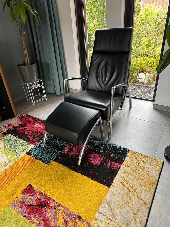 Harvink club de fauteuille met hocker, Huis en Inrichting, Fauteuils, Zo goed als nieuw, Leer, 50 tot 75 cm, 75 tot 100 cm, Ophalen