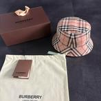 Burberry buckethead hoed visserhoed unisex, Kleding | Dames, Hoeden en Petten, 56 of 57 cm (M, 7 of 7⅛ inch), Hoed, Ophalen of Verzenden