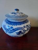 Tabakspot  pot vaas, Ophalen