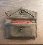 US first aid kit, Britisch made pouch M.E.C. 1944, Verzamelen, Amerika, Ophalen of Verzenden, Landmacht