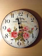 Franse wandklok met bloemen, Huis en Inrichting, Woonaccessoires | Klokken, Ophalen of Verzenden, Nieuw, Analoog, Wandklok