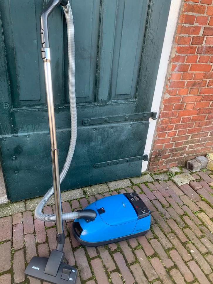 Miele Electronic S 326i, Witgoed en Apparatuur, Stofzuigers, Zo goed als nieuw, Ophalen
