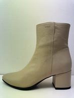 RDA kort laarsje maat 39, Beige, Lage of Enkellaarzen, Ophalen of Verzenden, Roberto ‘d angelo