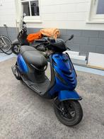 Piaggio zip 4t snor 2012 full option, Fietsen en Brommers, Scooters | Piaggio, Ophalen, Zo goed als nieuw, Benzine, Zip